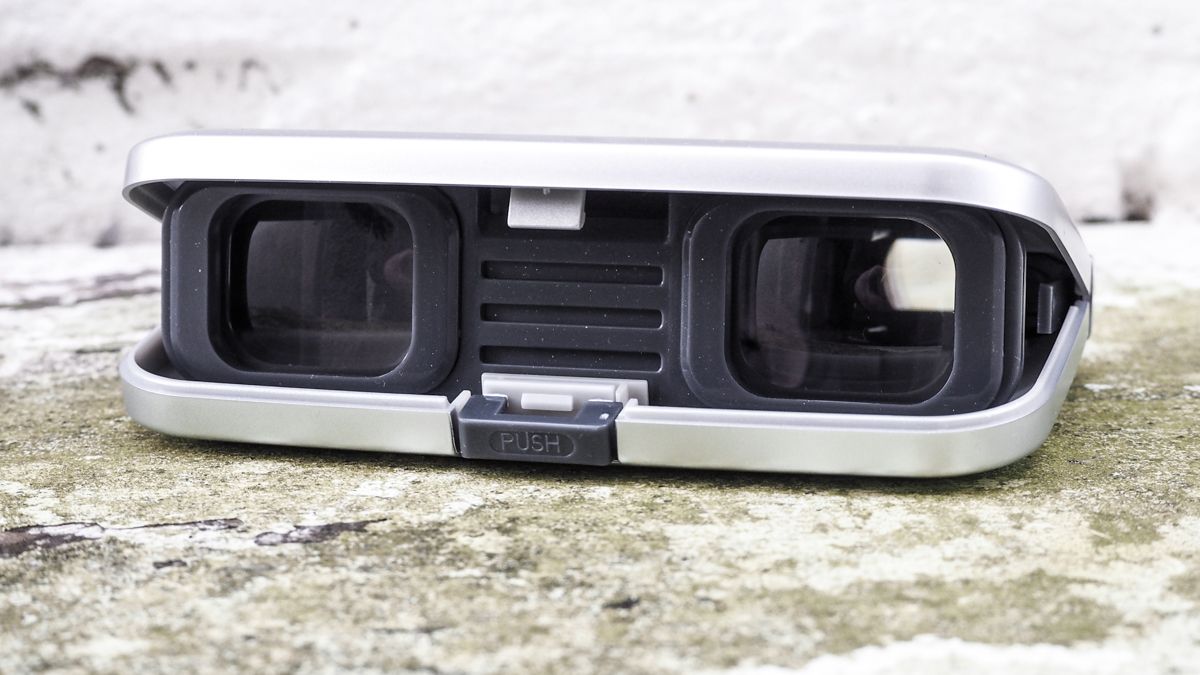 Kenko Pliant 3x25 Slim opera glasses review Digital Camera World