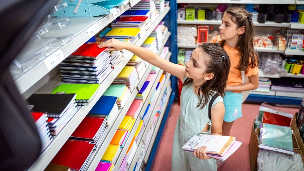 5 tips for saving money on back-to-school shopping