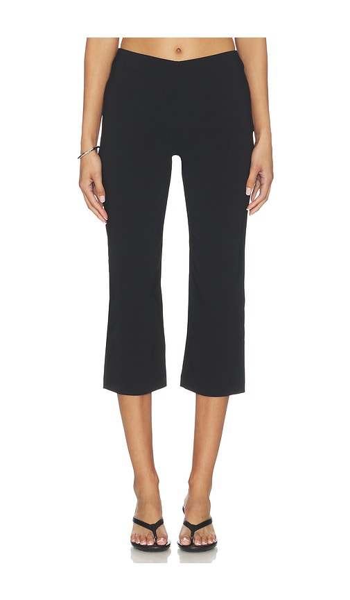 Elora Capri