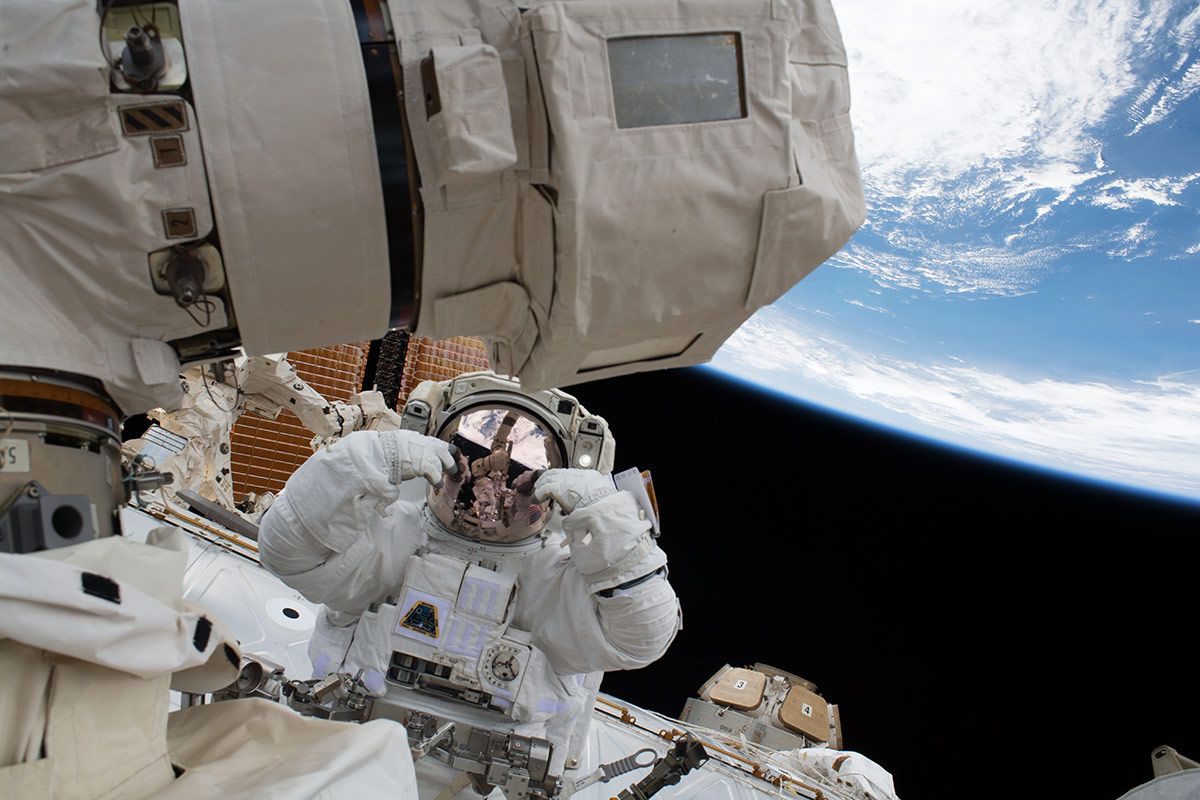 In Photos The Space Station Spacewalks Of Expedition Space