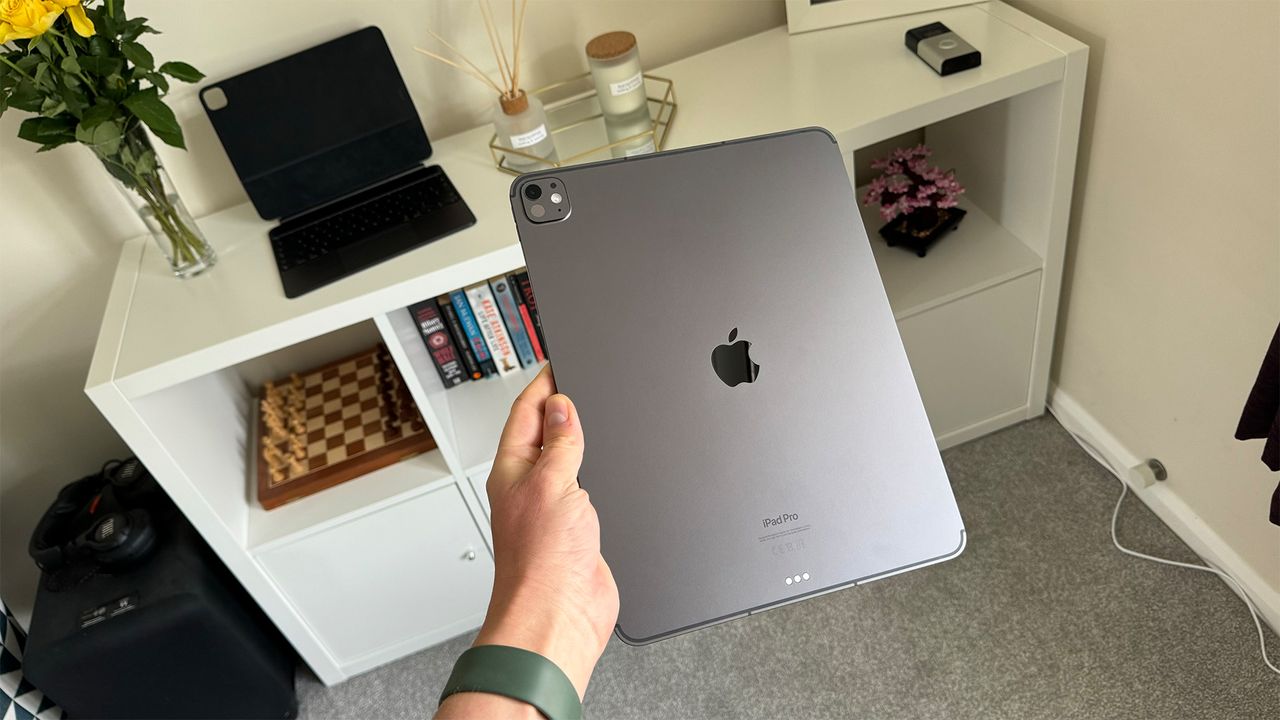 Apple iPad Pro 13-inch M4 tablet