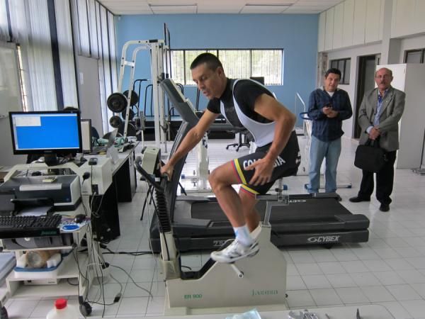Former Tour de France yellow jersey wearer, Victor Hugo Pe&ntilde;a undergoes VO2 and base threshold testing.