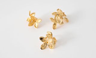 gold jewellery flowers