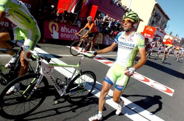 Like many, Vincenzo Nibali walked to the line after being caught up in the crash