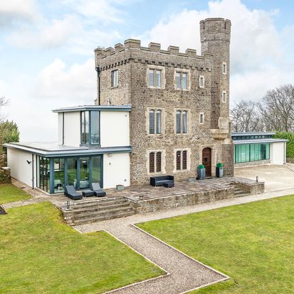 kemmy folly wales exterior