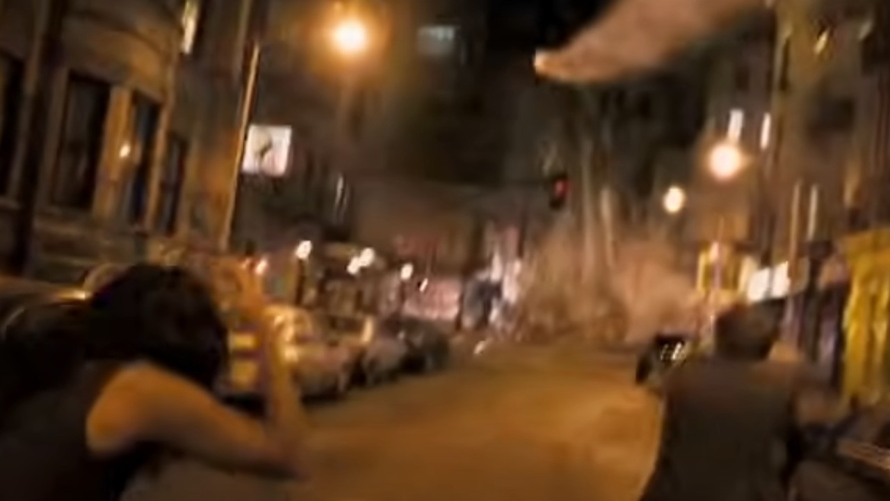 Attacking the monster in Cloverfield