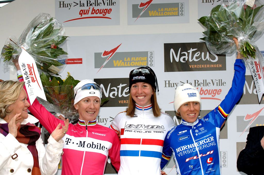 Nicole Cooke wins 2006 Fl&egrave;che Wallonne, Judith Arndt second and Trixi Worrack third