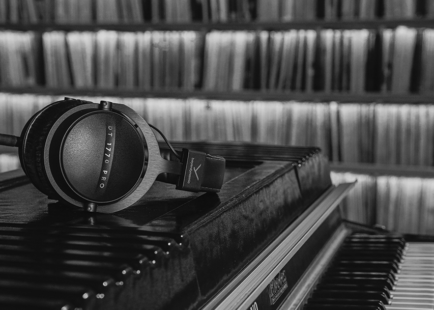 Продолжения студийных наушников Beyerdynamic отсылают к своей 100-летней истории с совершенно новым драйвером Tesla