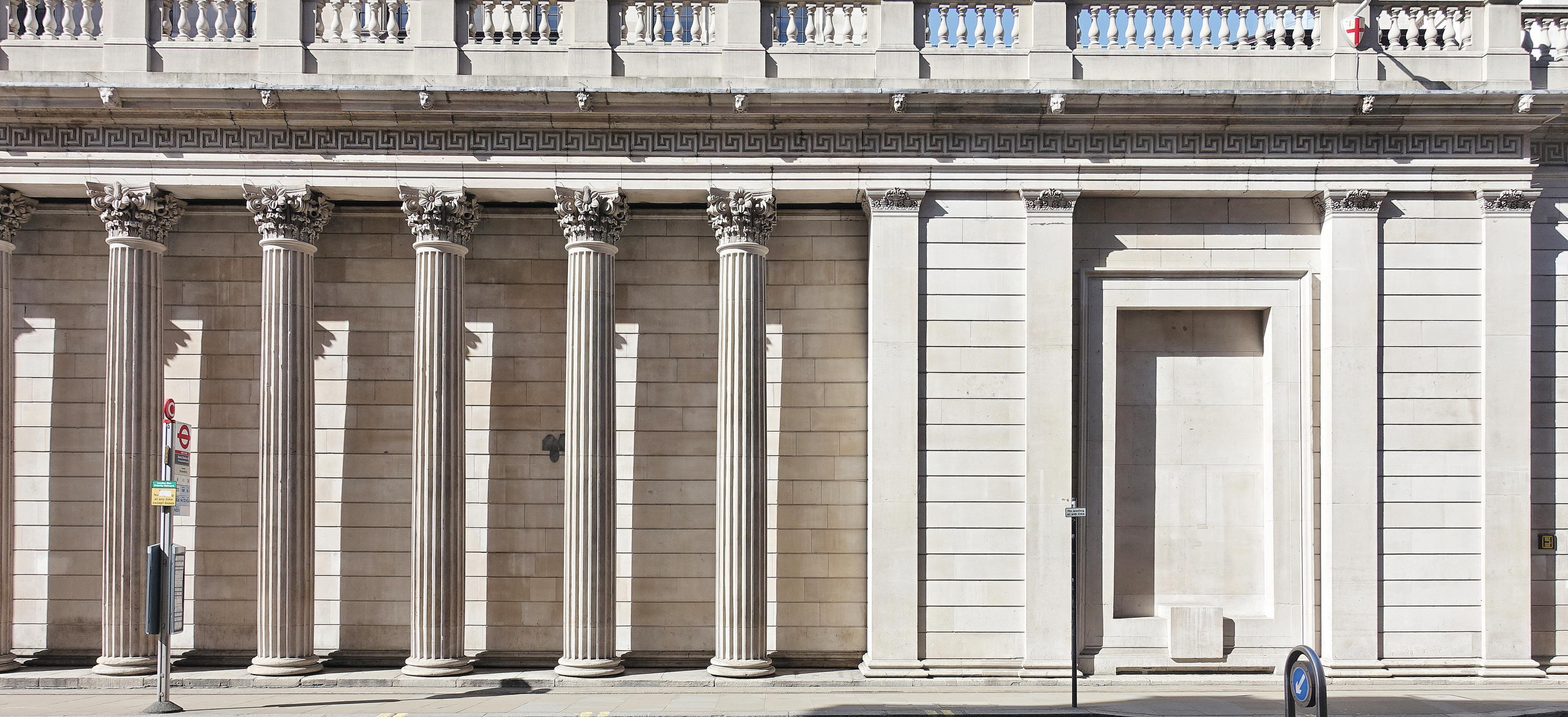 The Bank of England in Threadneedle Street, London