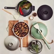 Lakeland only pan multifunctional uses