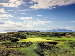 the 8th hole at royal troon