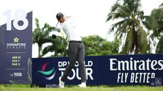 Wenyi Ding takes a shot at the Singapore Classic