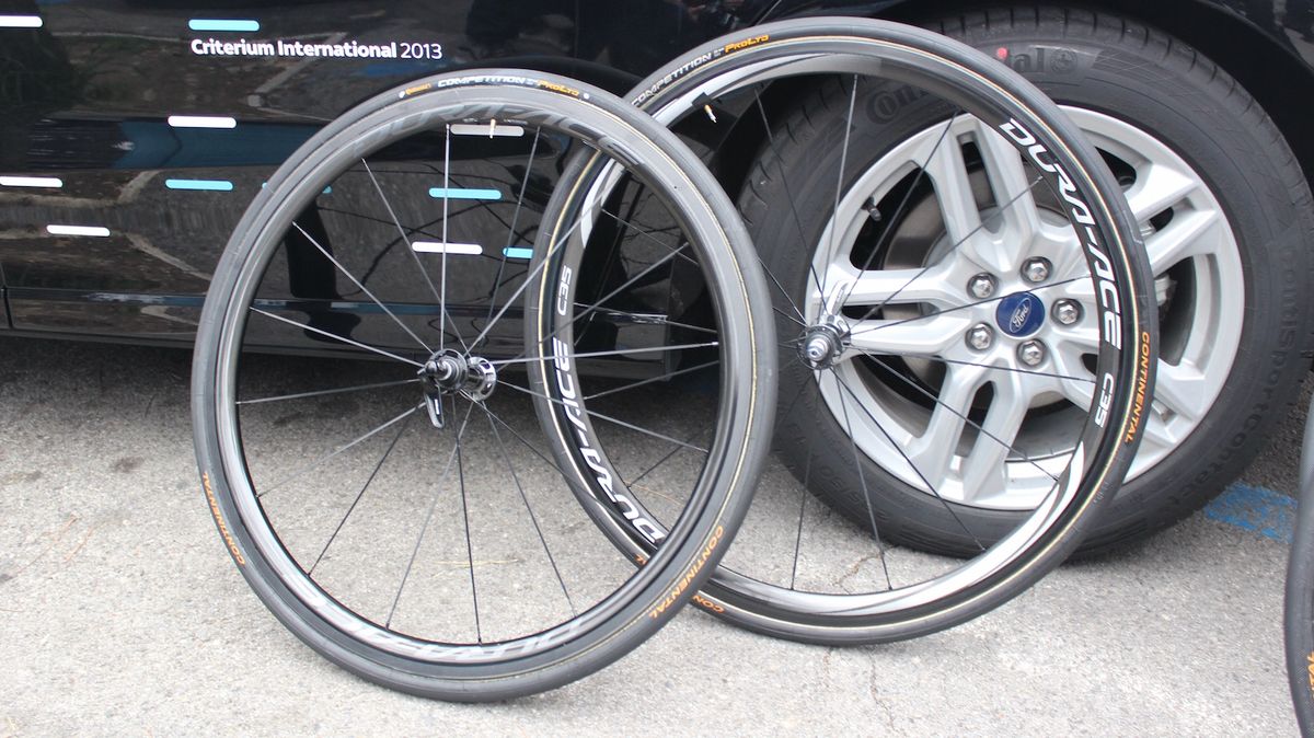 Team Sky had both Shimano Dura-Ace 9000 and 9100 series wheels at the race with Kwiatkowski, who won the race, the only rider on the new 9100 series