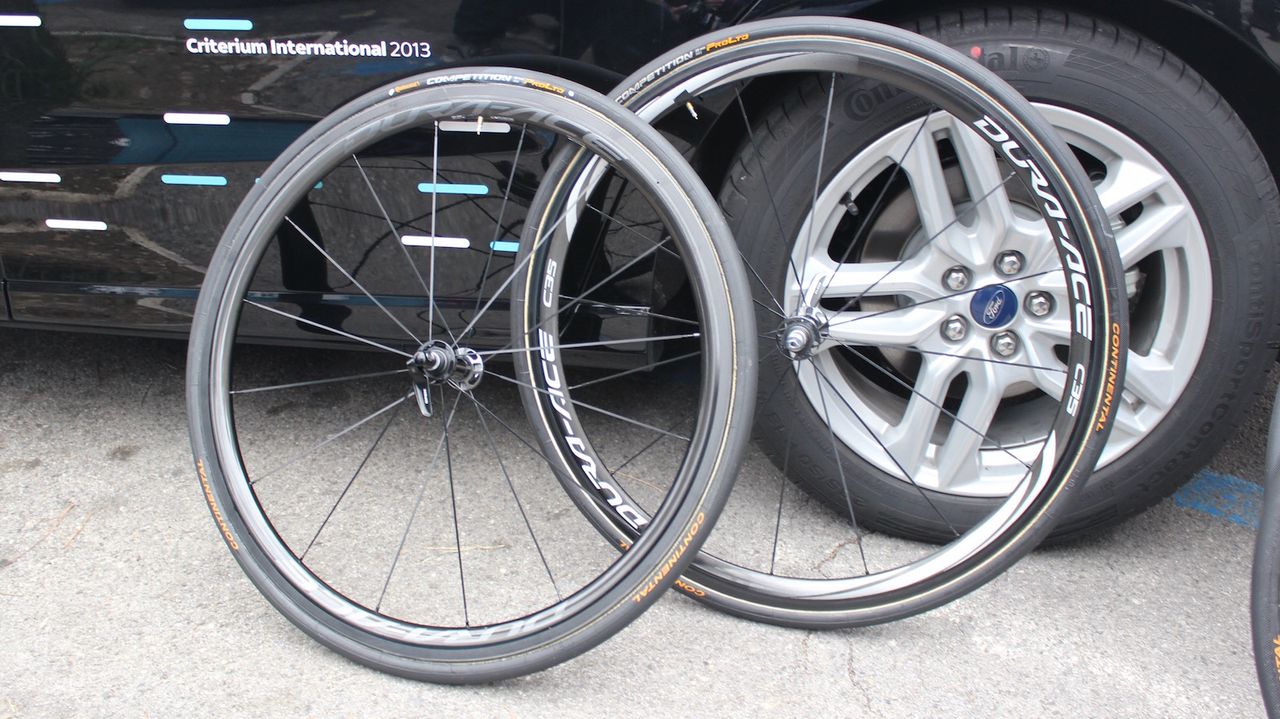 Team Sky had both Shimano Dura-Ace 9000 and 9100 series wheels at the race with Kwiatkowski, who won the race, the only rider on the new 9100 series
