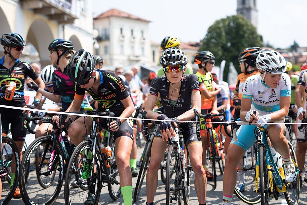 Mara Abbott (Wiggle High5) waits for the final stage to get underway at the final stage of the Giro Rosa 2016