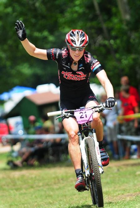 Katie Compton (Planet Bike) taking the win convincingly.