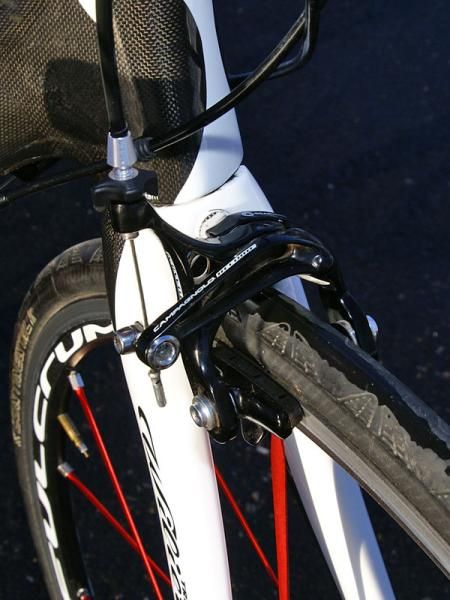 Campagnolo Record D-Skeleton brakes provide their usual high levels of braking power and modulation
