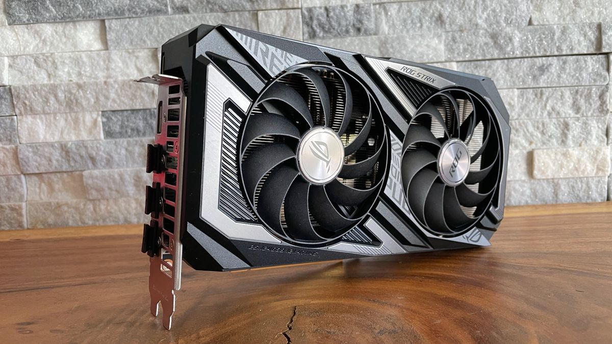 ASUS ROG Strix RX 6600 XT side view