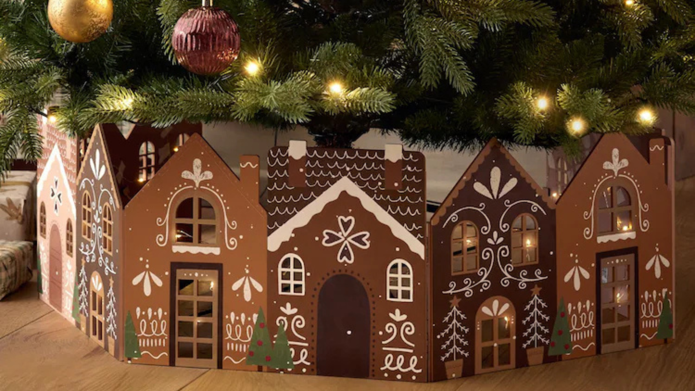 Gingerbread House Light Up Wooden Tree Skirt