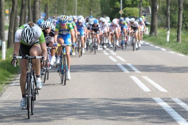 Schwager's team-mate, Janneke Kanis (Nederland Bloeit) was next to raise the pace