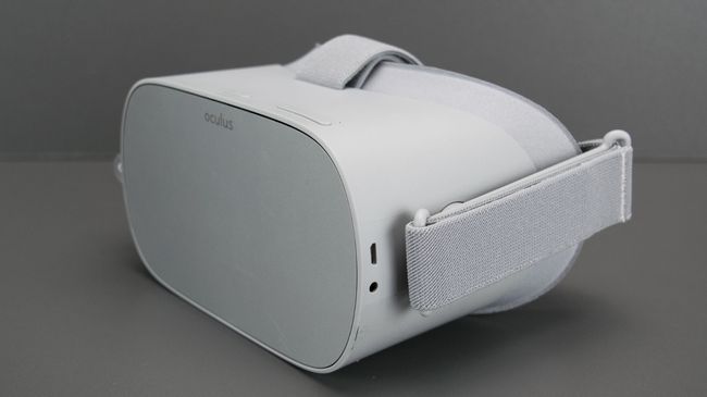 Oculus Go Standalone VR Headset Review: Convenient VR For The Masses ...