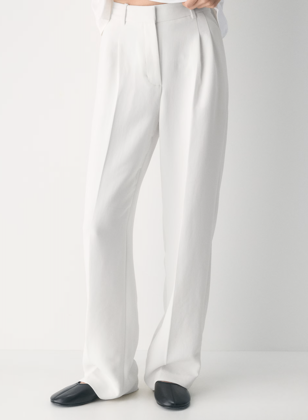 Aritzia, The Effortless Pants in Crepette
