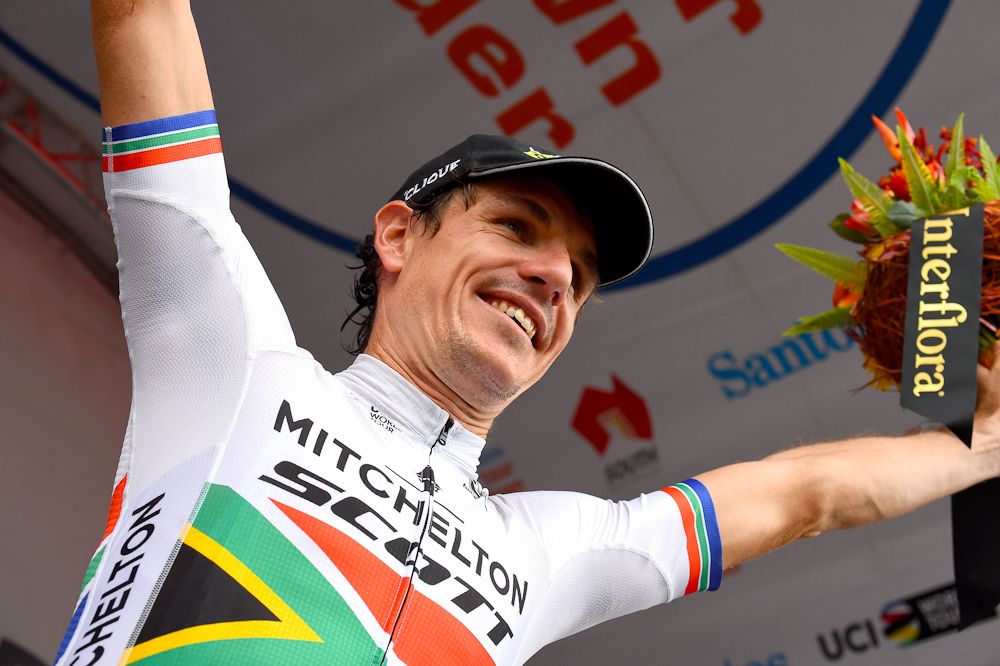 dary Impey on the stage 4 podium at the Tour Down Under