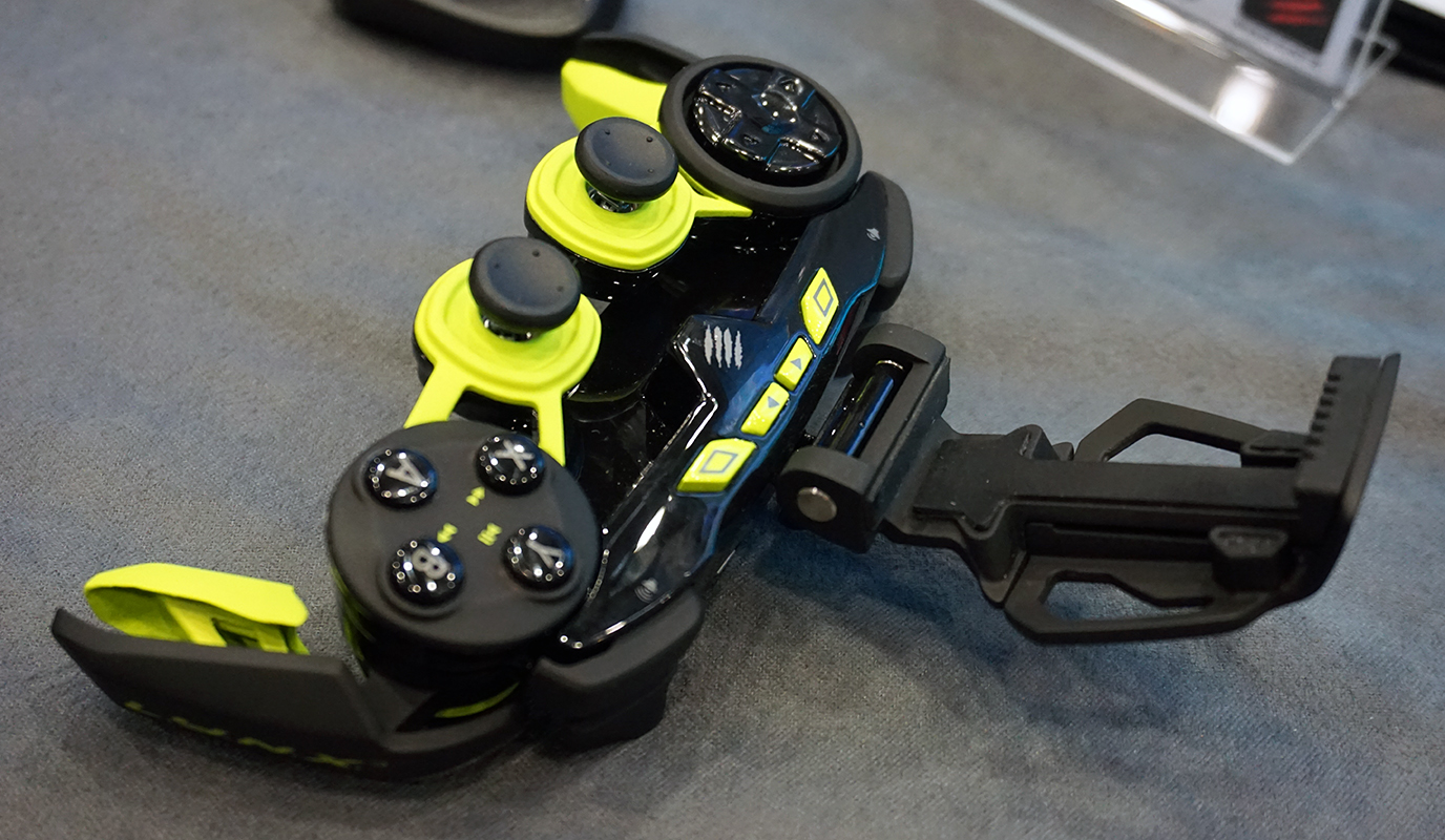 Mad Catz L.Y.N.X. 3