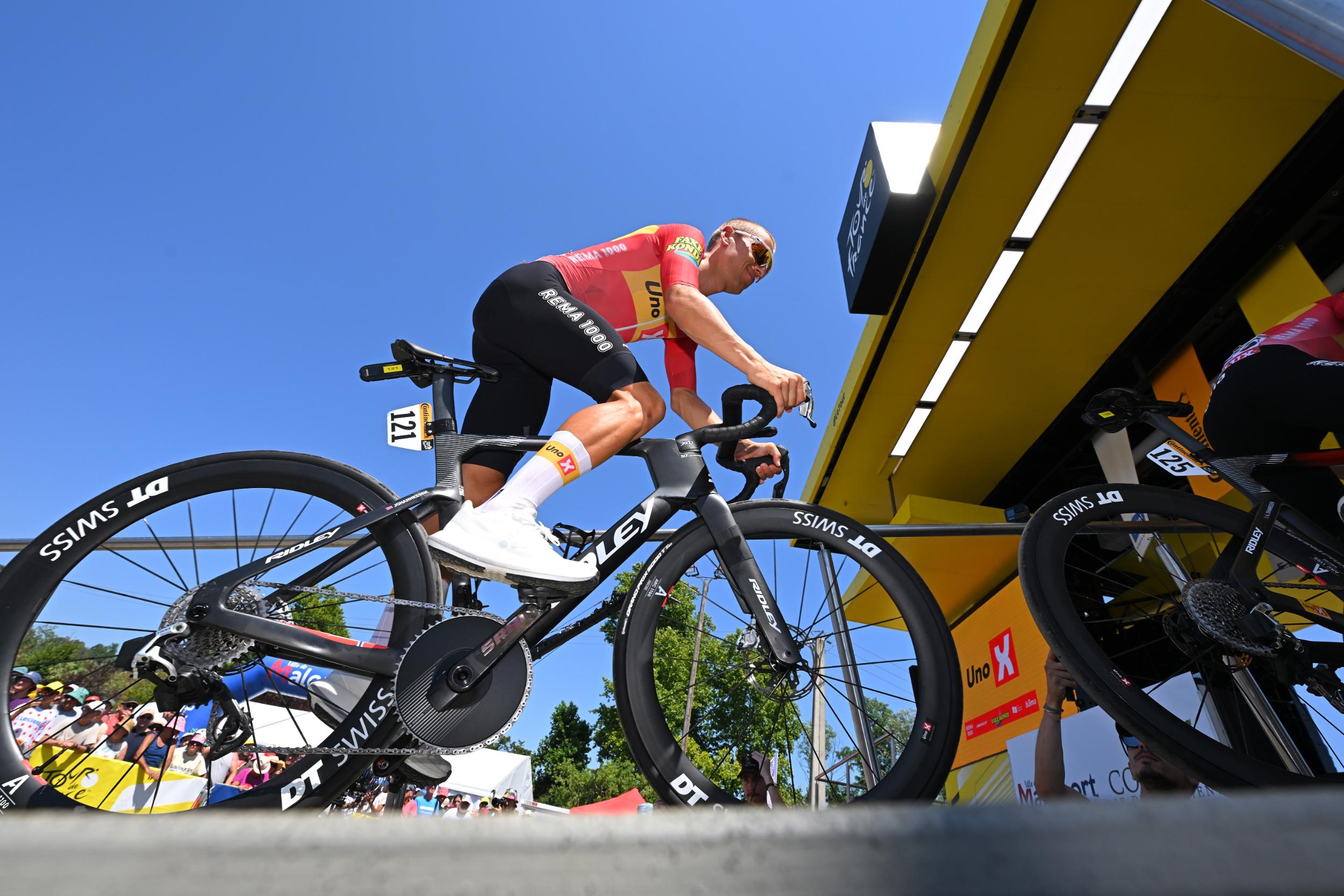 Multiple teams complain about Tour de France rest day hotels as riders forced to sleep outside in Massif Central