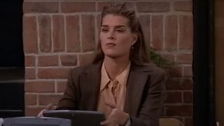 Brooke Shields prepares to close her computer in annoyance in Suddenly Susan.