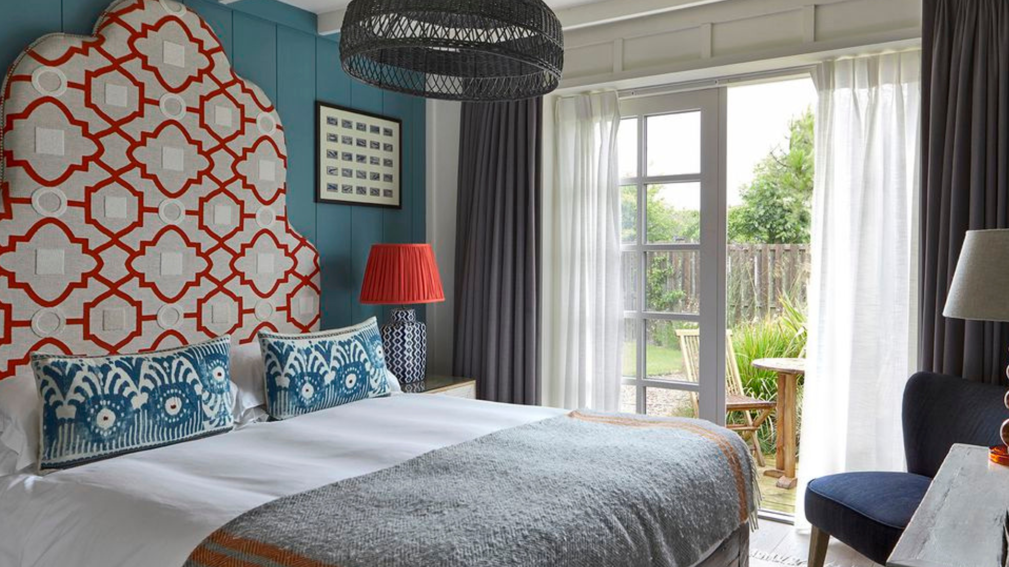 The Gallivant hotel room