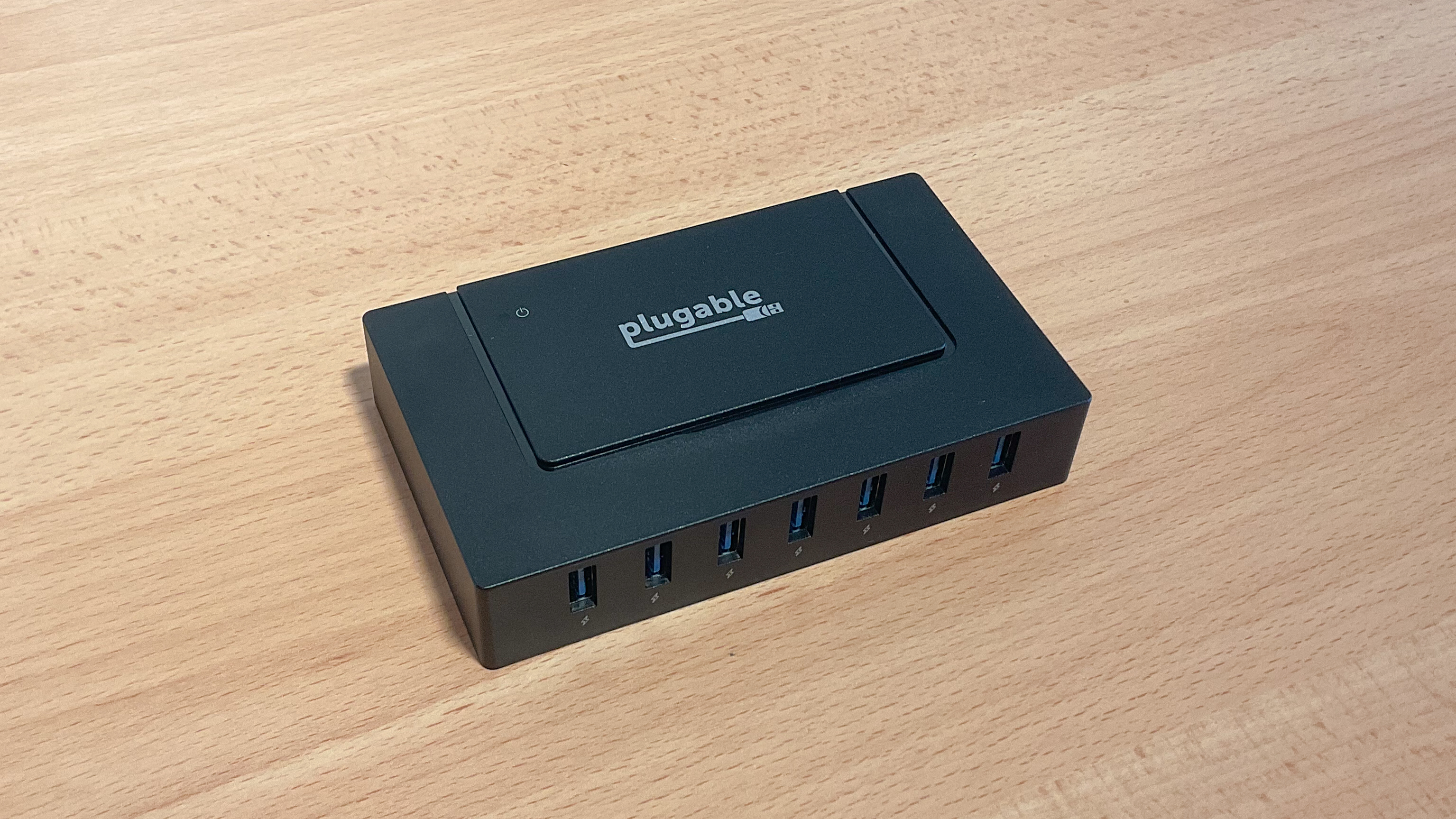 Plugable USB 3.0 and USB-C 7-Port Charging Hub – Plugable Technologies