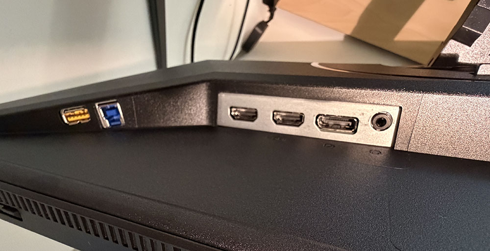 AOC U27G4XM