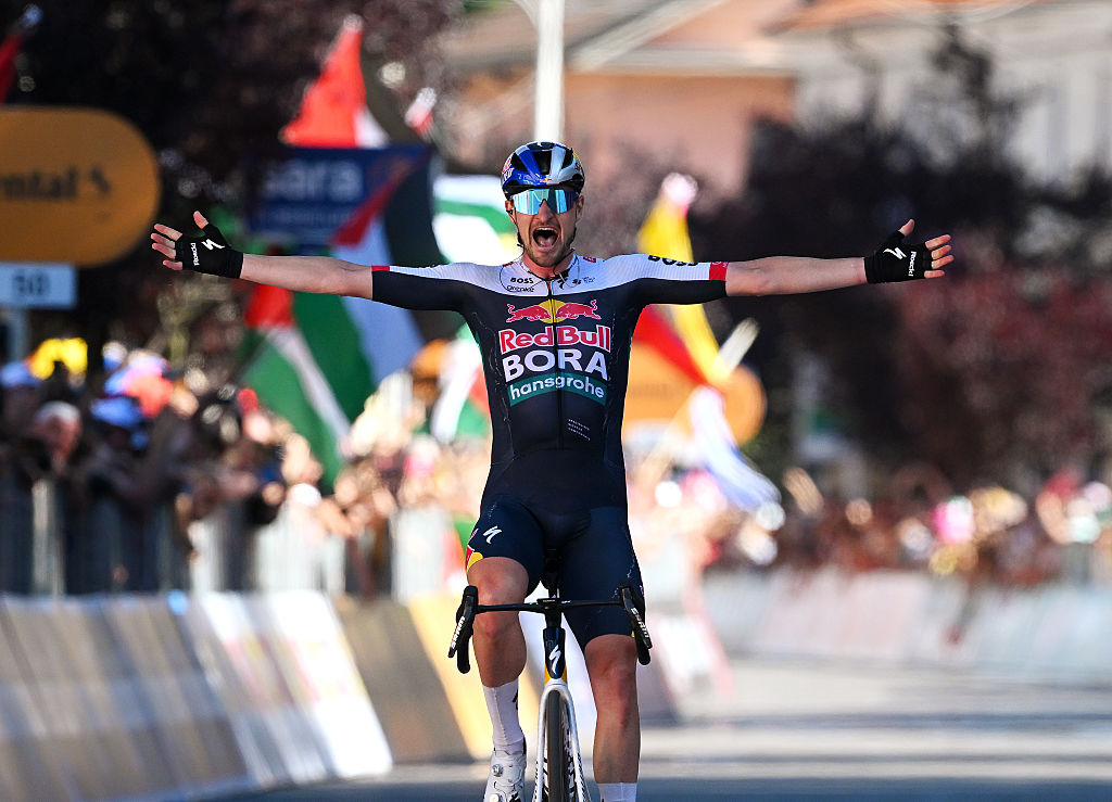 2025 Giro d'Italia: Nico Denz claims a solo win in stage 18