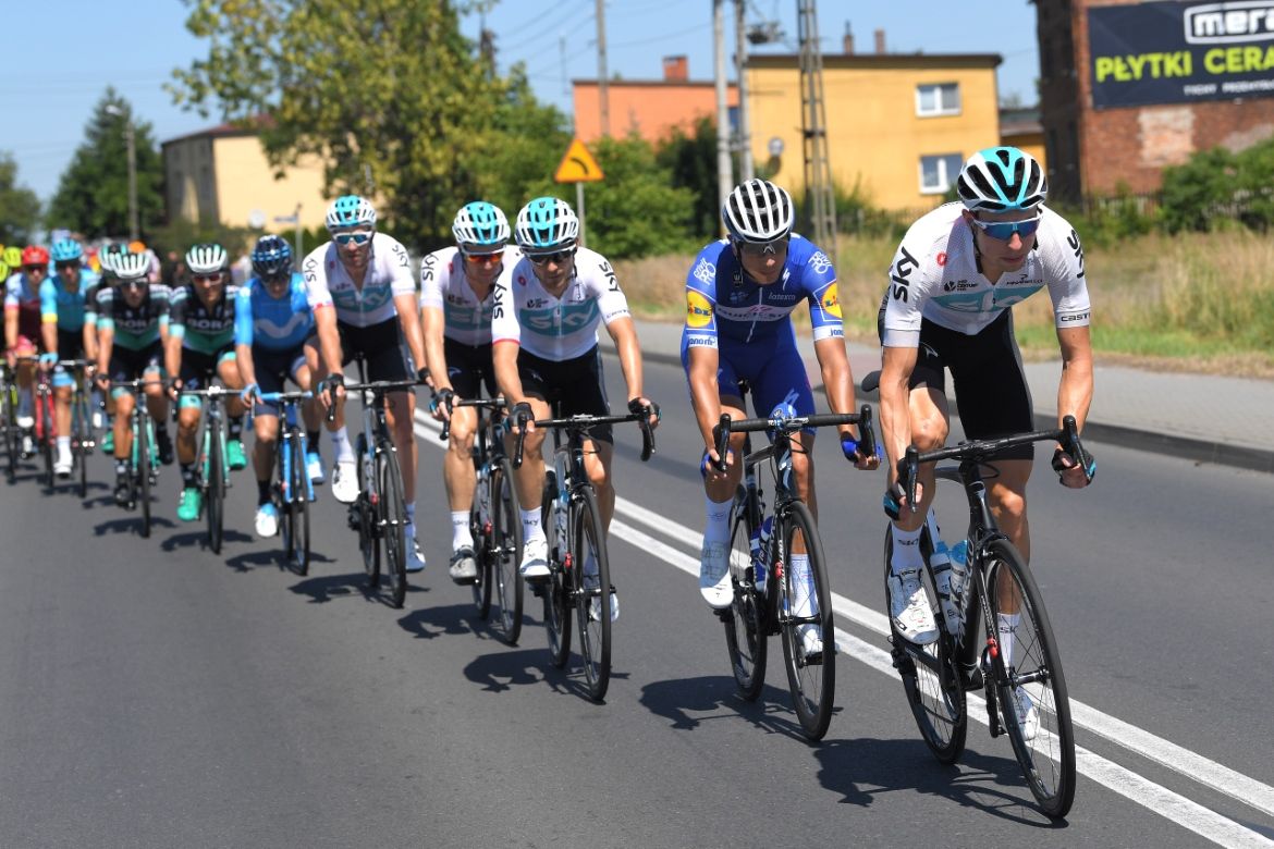 Quick-Step Floors infiltrate the Team Sky train