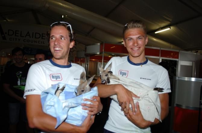 Koen de Kort and Marcel Kittel (Argos-Shimano) on babysitting duty at Tour Down Under