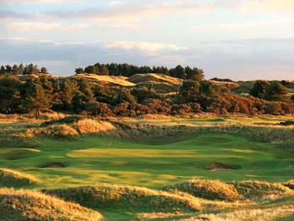 Royal Birkdale Golf Club Hole By Hole Guide: Hole 14