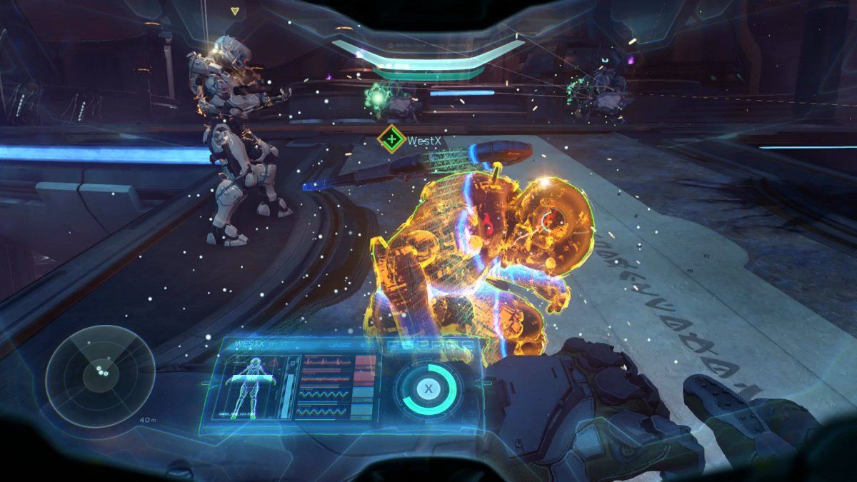 Halo 5: Guardians revive player