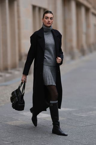 Knee high boots street style look