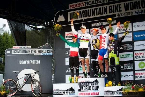 Nino Schurter (Scott Swisspower) topped the elite men's podium in Czech.