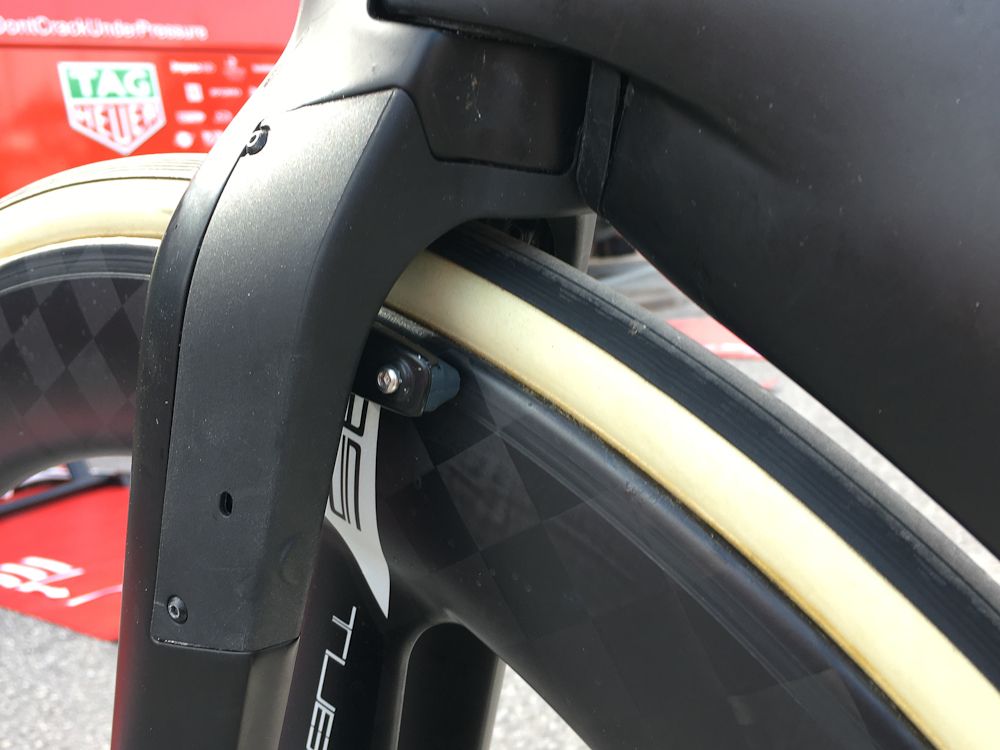 A closer look at the integrated front brake