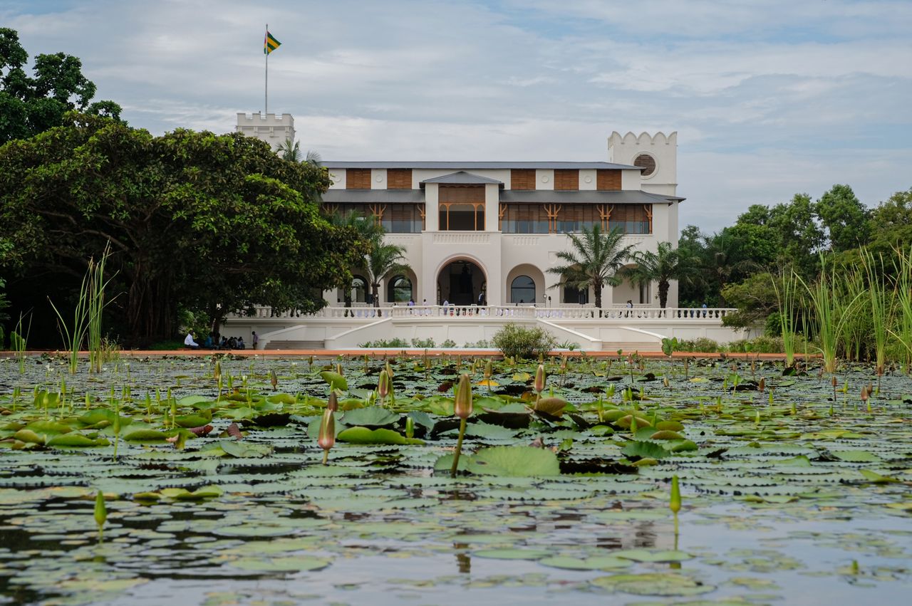 Palais de Lome.