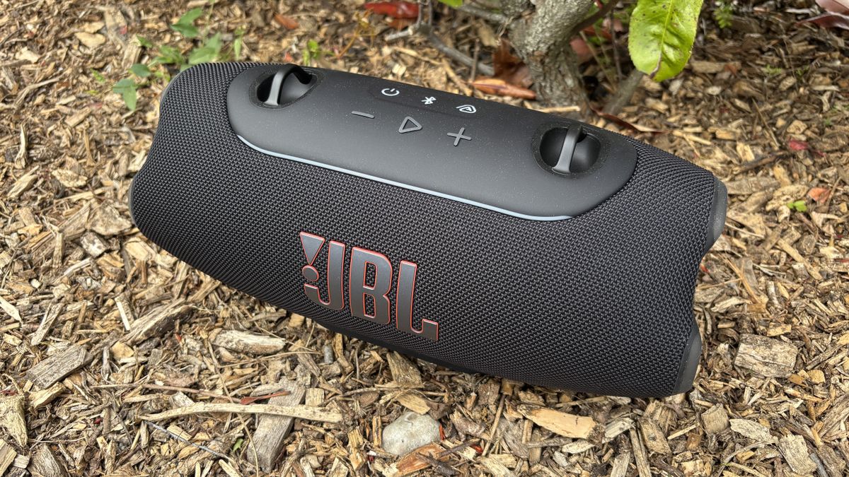 JBL Xtreme 5 Bluetooth speaker in black finish