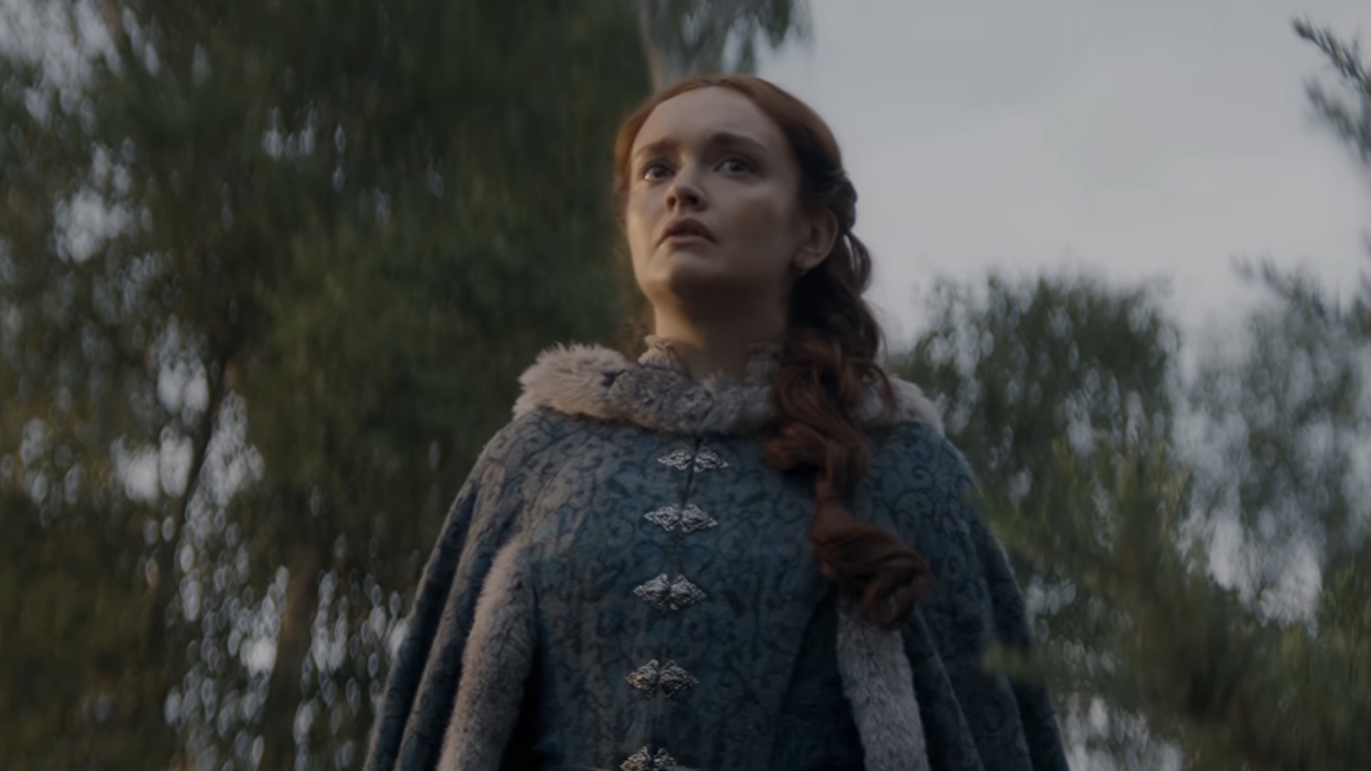Alicent looking around in the Season 3 finale.