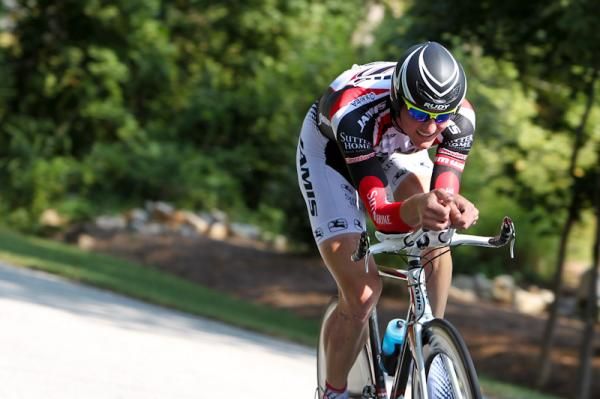 Nick Frey (Jamis-Colavita) comes by on another lap.