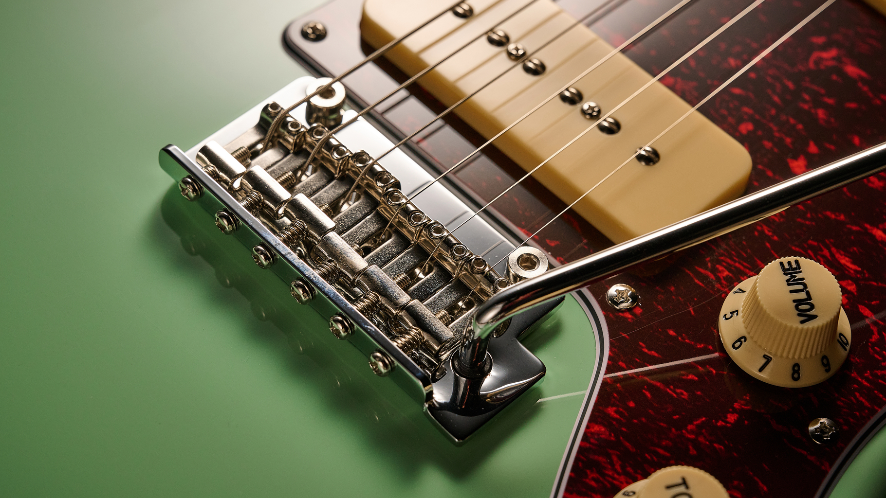 Close up of the bridge on the Jet JJ-300 P90 offset guitar