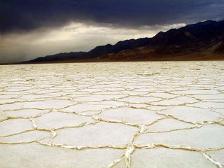 nps-16-badwater-storm-110414-02