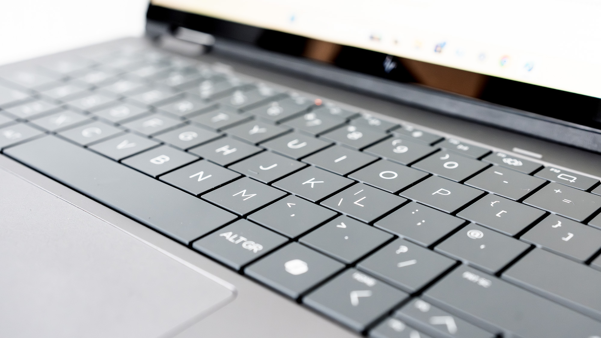 HP OmniBook X Flip 14