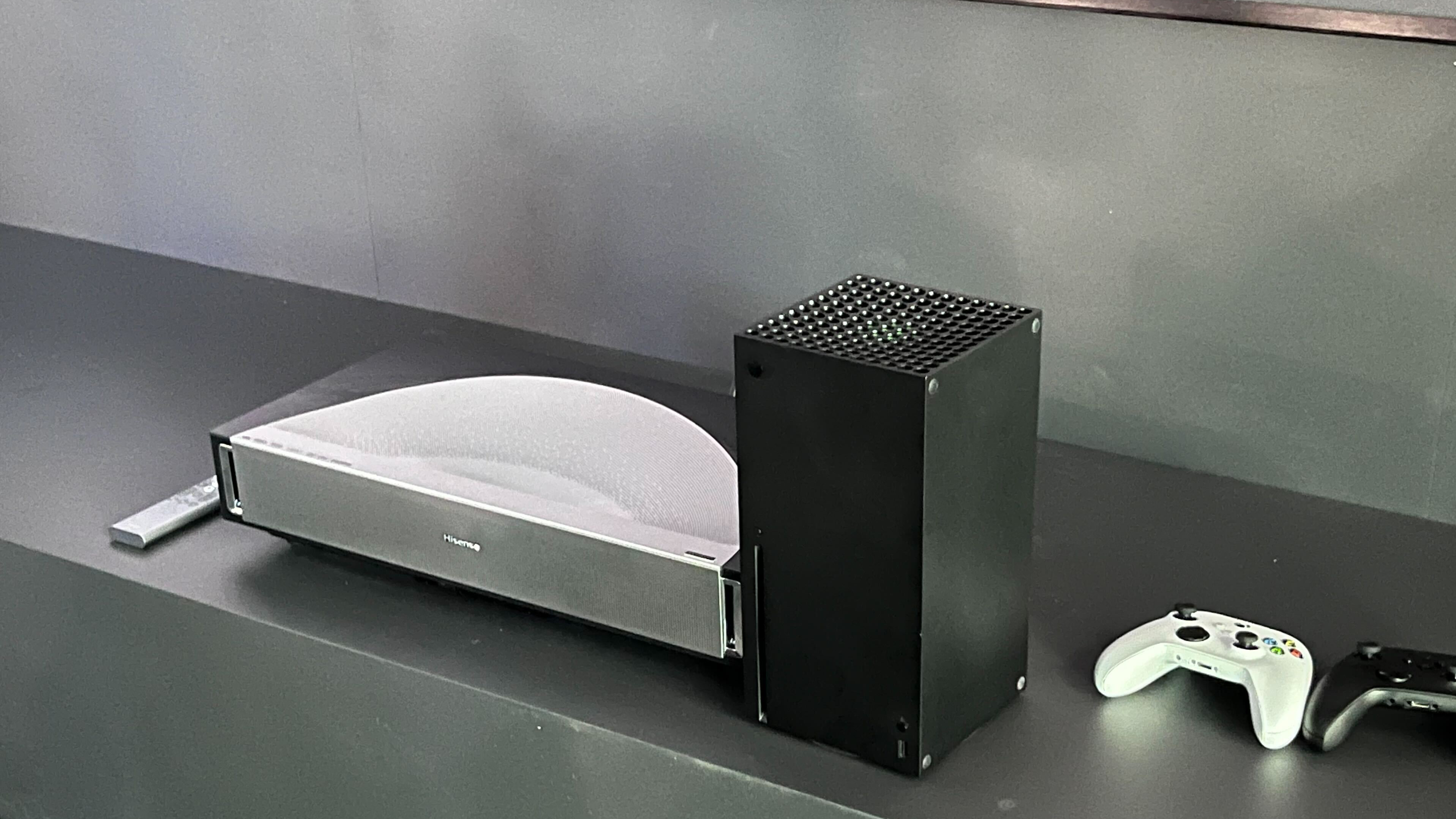 Hisense PX4-PRO projector at CES