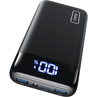 Iniu PD 22.5w 20000mAh power bank showing 100% charge and USB ports on top